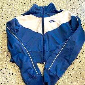 Nike cropped zip up jacket.